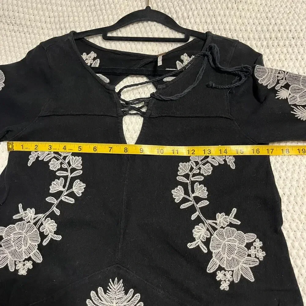 Free People‎ Talia Tunic Dress Embroidered Floral Black White Size Small Boho
